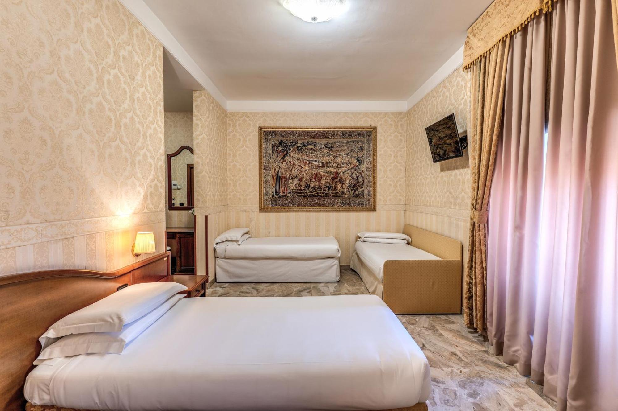 Hotel Orazia Рим Екстериор снимка